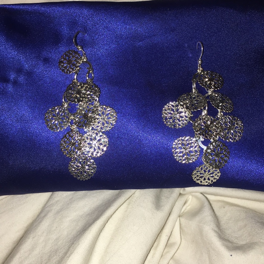 Silver‎ earrings